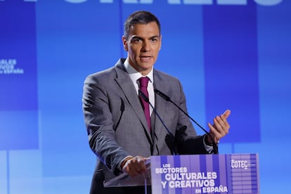 El presidente del Gobierno, Pedro Sánchez, en la presentación del informe de Cotec 'Los sectores culturales y creativos en España', hoy en el Museo del Traje de Madrid. 