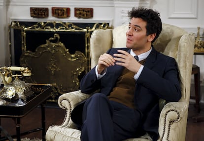 TED IN 'HOW I MET YOUR MOTHER' – Of the many 'Friends' imitators that popped up after the beloved sitcom ended, 'How I Met Your Mother' was by far the most successful and long-lasting. The story of six friends living in New York mirrored 'Friends' in structure and ensemble dynamics, though the title made it clear who would be taking center stage. The central mystery revolved around discovering the identity of the woman with whom Ted Mosby (Josh Radnor) had fathered the children who, week after week, listened to his long-winded stories with visibly bored expressions.