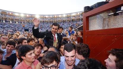 Morante de la Puebla, a hombros por la Puerta Grande de Las Ventas.