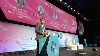 El ministro Óscar López en la inauguración del Digital Enterprise Show (DES) en Málaga, este martes.