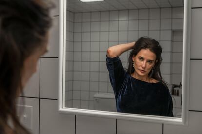 2XNG39E The Substance
Demi Moore