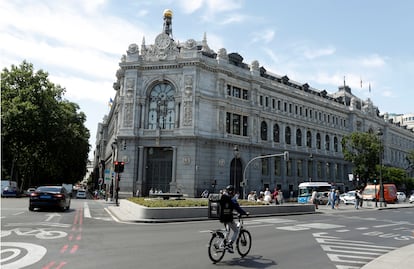 Exterior de la sede del Banco de España, en Madrid.