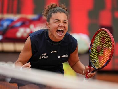 Paolini festeja el triunfo contra Gauff, este sábado en el Foro Itálico de Roma.