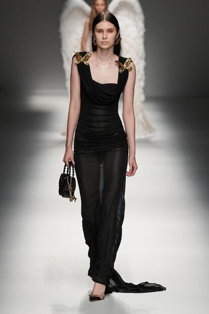 smag-blumarine-s24-010